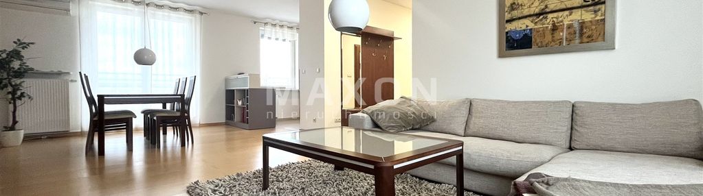 Klimatyzowany apartament z tarasem