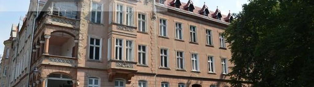 Klimatyczne mieszkanie w zabytkowej kamienicy