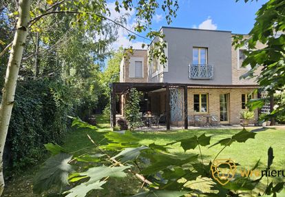 Nowoczesny dom wolnostojący na krzykach | 2015 r