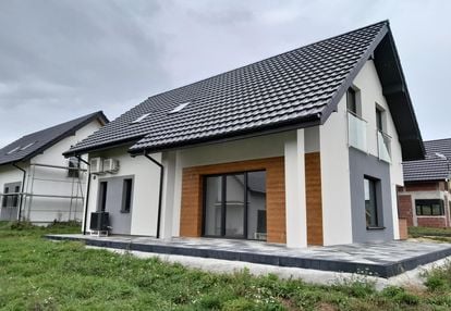 Dom wolnostojący 152m2 5 pokoi duża działka chęciny