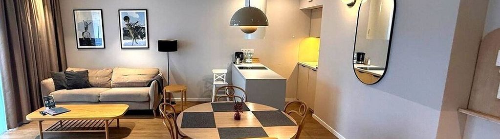 Wysoki standard, 3 pokoje, balkon, sauna i siłownia, blisko morza
