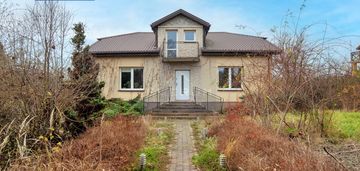 Dom z dużą działką/pławno k. gidel