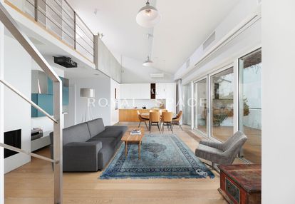 Trzypoziomowy apartament w sercu miasta | czysta