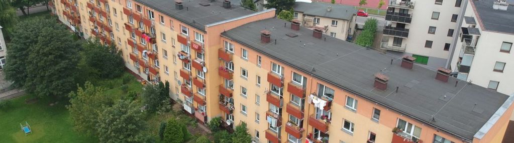 Na sprzedaż trzypokojowe mieszkanie do remontu