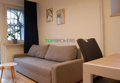 Dwa pokoje z oddzielną kuchnią, ogródek