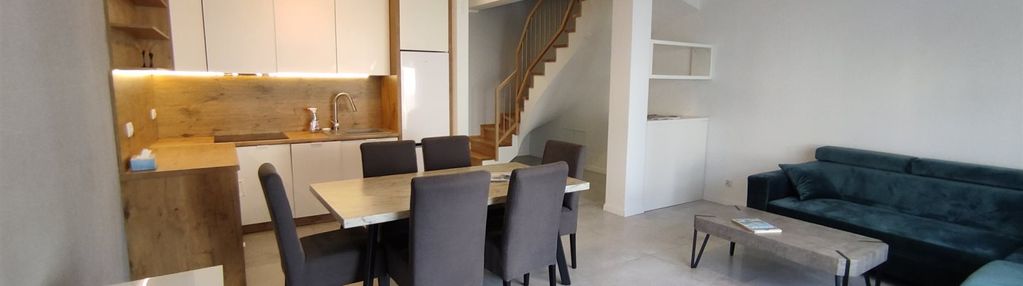 Nowoczesny dom w zabudowie szeregowej - zalasewo