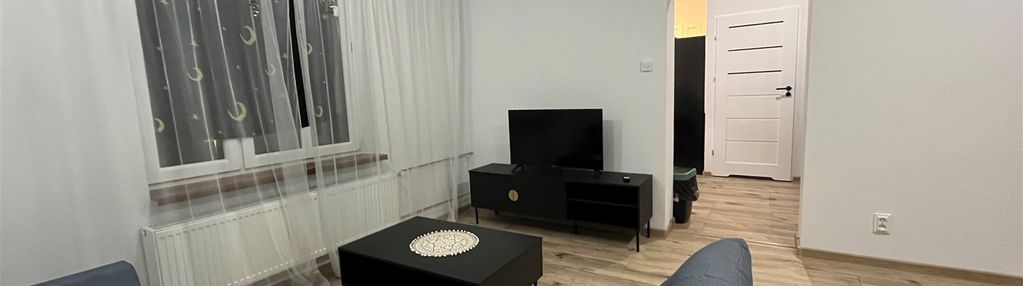 Bardzo przestronna kawalerka -  obrońców pokoju