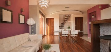 Mieszkanie dwupoziomowe z antresolą | balkon
