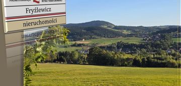 Beskid wyspowy, działka 8800 m2