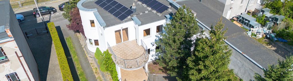 Modernistyczny dom na bielawach