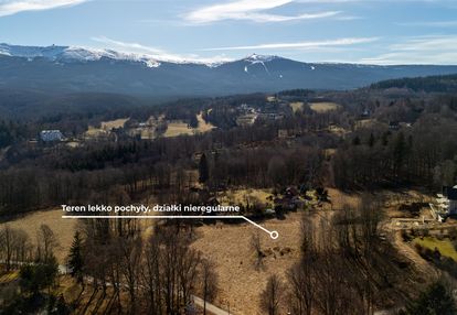 Działka w cichej i spokojnej okolicy