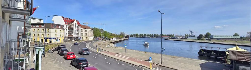 Duża kawalerka z widokiem na port