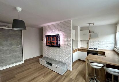 Do zamieszkania kawalerka