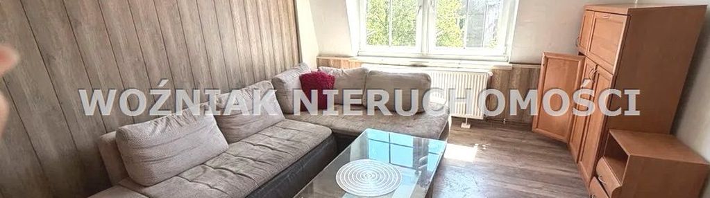 Dwupoziomowe mieszkanie na białym kamieniu