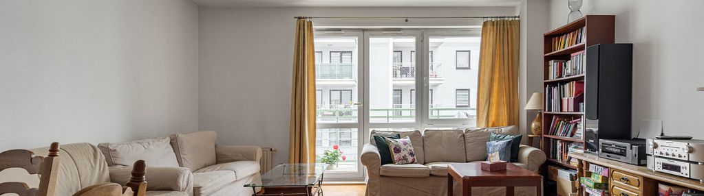 102 m², 4 pokoje, loggia, garaż, dwie łazienki