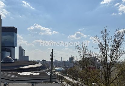 Mieszkanie z widokiem na spodek!