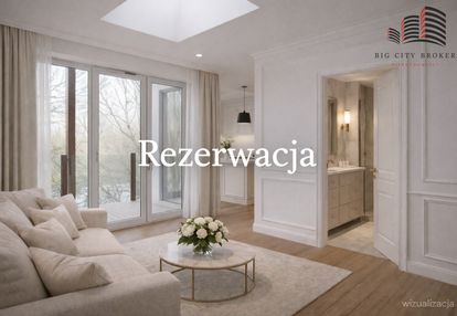 Wikana residence-duży balkon i piękny widok.