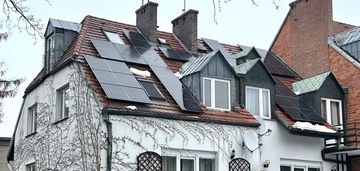 Urokliwy dom z dużym ogrodem | zalesie | garaż