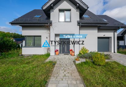 Luksusowy dom z widokiem na wodę