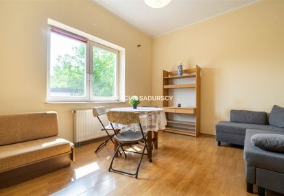 Salon z oddzielną kuchnią, krowodrza