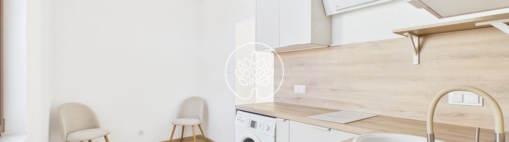 Bezczynszowa kawalerka z osobną kuchnią