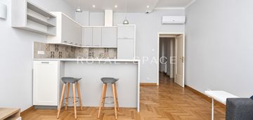 Apartament z garderobą w kamienicy przy plantach!