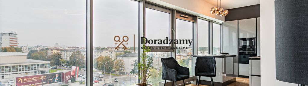 Przestronne mieszkanie w ścisłym centrum