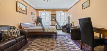 Mieszkanie w kamienicy 53,7m2 rynek starego miasta