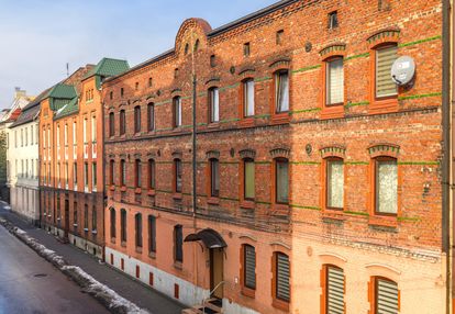 Kamienica na sprzedaż w piekarach śl. | centrum