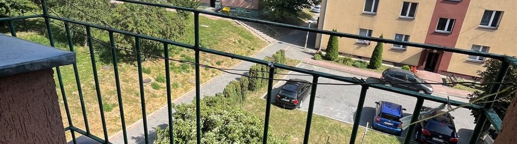 2 pokoje na 2 piętrze z balkonem