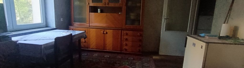 Kawalerka z 2 garażami, super lokalizacja
