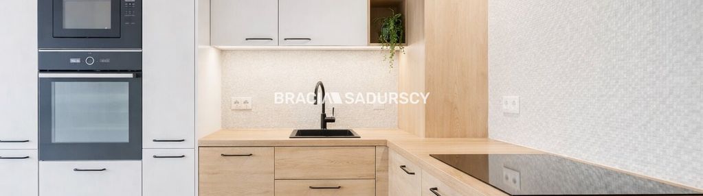 Zielona oaza nowoczesny dom w stylu stodoły