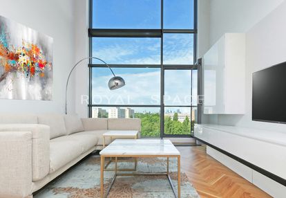 Dwupoziomowy jasny apartament | qubik