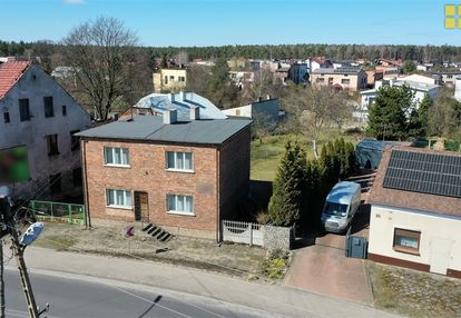 Dom w herbach, może być pod usługi