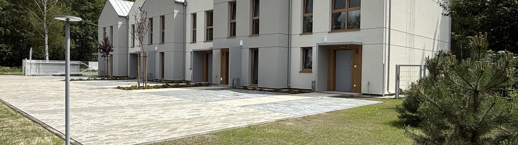 Świetny środkowy segment z ogródkiem i msc. post.