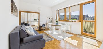 Słoneczne studio na saskiej kępie balkon