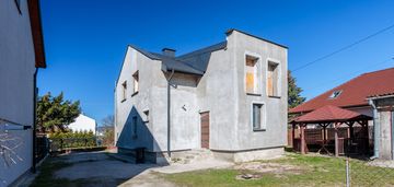 Dom 151 m² dwulokalowy w kobyłce do wykończenia.