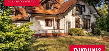 Dom 326 mkw. 8 pokoi, duża działka, las