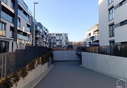 Apartament z garażem podziemnym na os.karolinki
