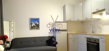 Kawalerka  z balkonem i garażem- targówek-elsnerów