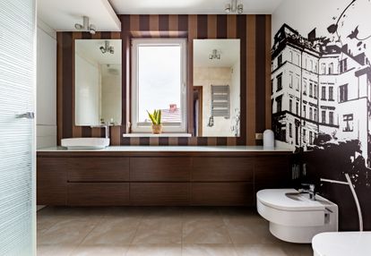 Na skraju lasu, jak w domu