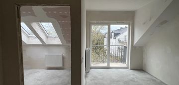 Widok na zieleń | miejskie | balkon | garaż