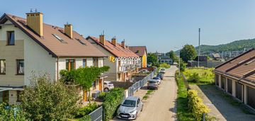 Dom w rumi janowo| 4 pokoje | 2 balkony| ogród|