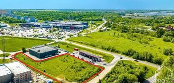 Teren inwestycyjny przy centrum handlowym arena