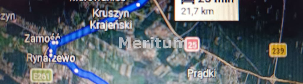 Annowo w pobliżu jeziora.