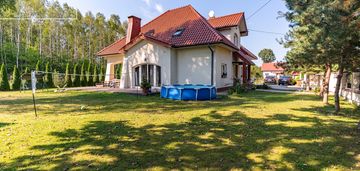 Słoneczny i wygodny dom rodzinny