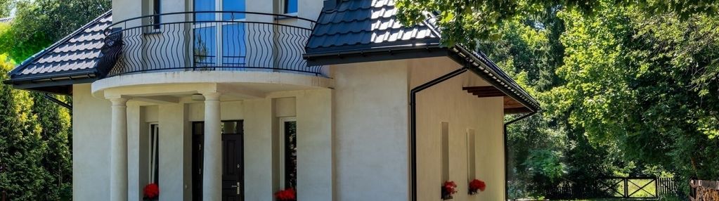 Dom z furtką do lasu. blisko natury i cywilizacji.