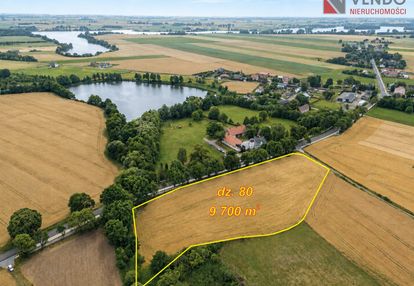 Działka 9700 m²_wz na 3 domy_media przy działce