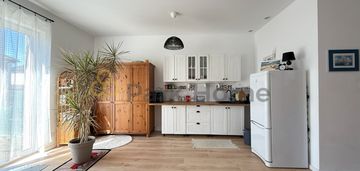 Blizniak z ogrodem i zbrudzewo i najem okazjonalny
