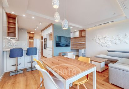 Standard lux/3 pokoje/garaż/jesionowa/klimatyzacja